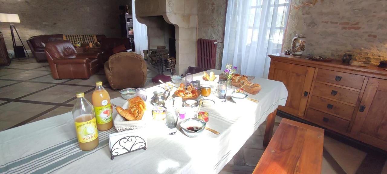 Domaine Les Garrigues Bed & Breakfast Puygaillard-de-Quercy Екстериор снимка