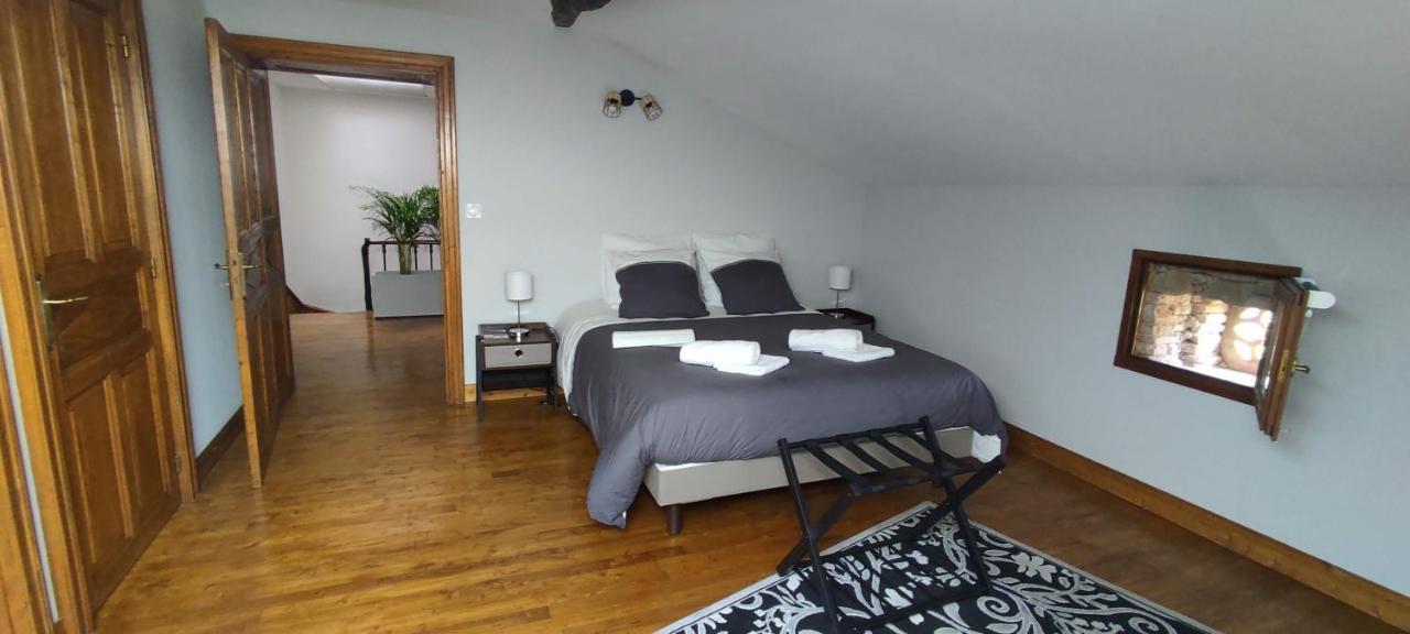Domaine Les Garrigues Bed & Breakfast Puygaillard-de-Quercy Екстериор снимка